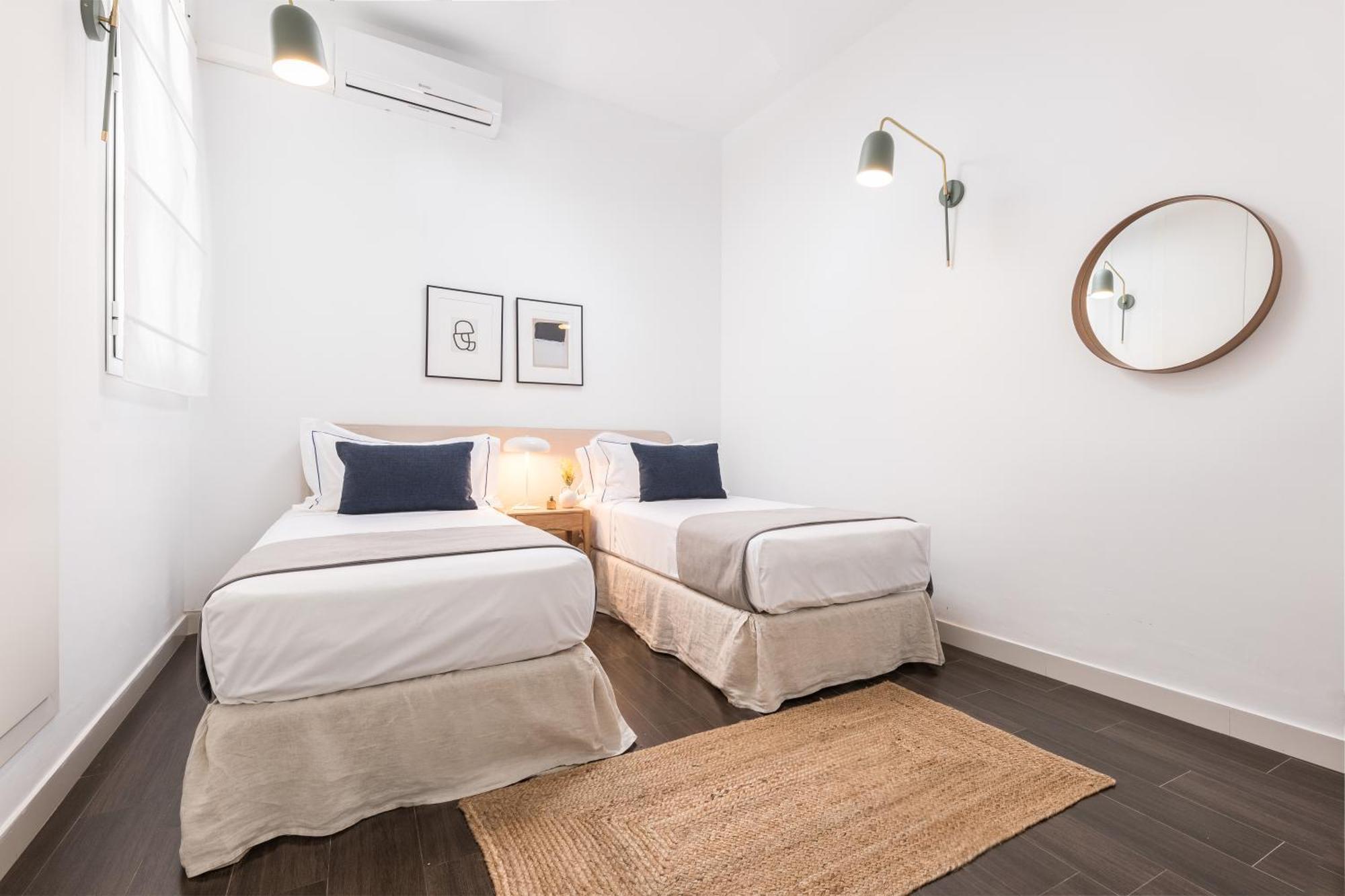 Homeclub Malaga Apartment Exterior photo