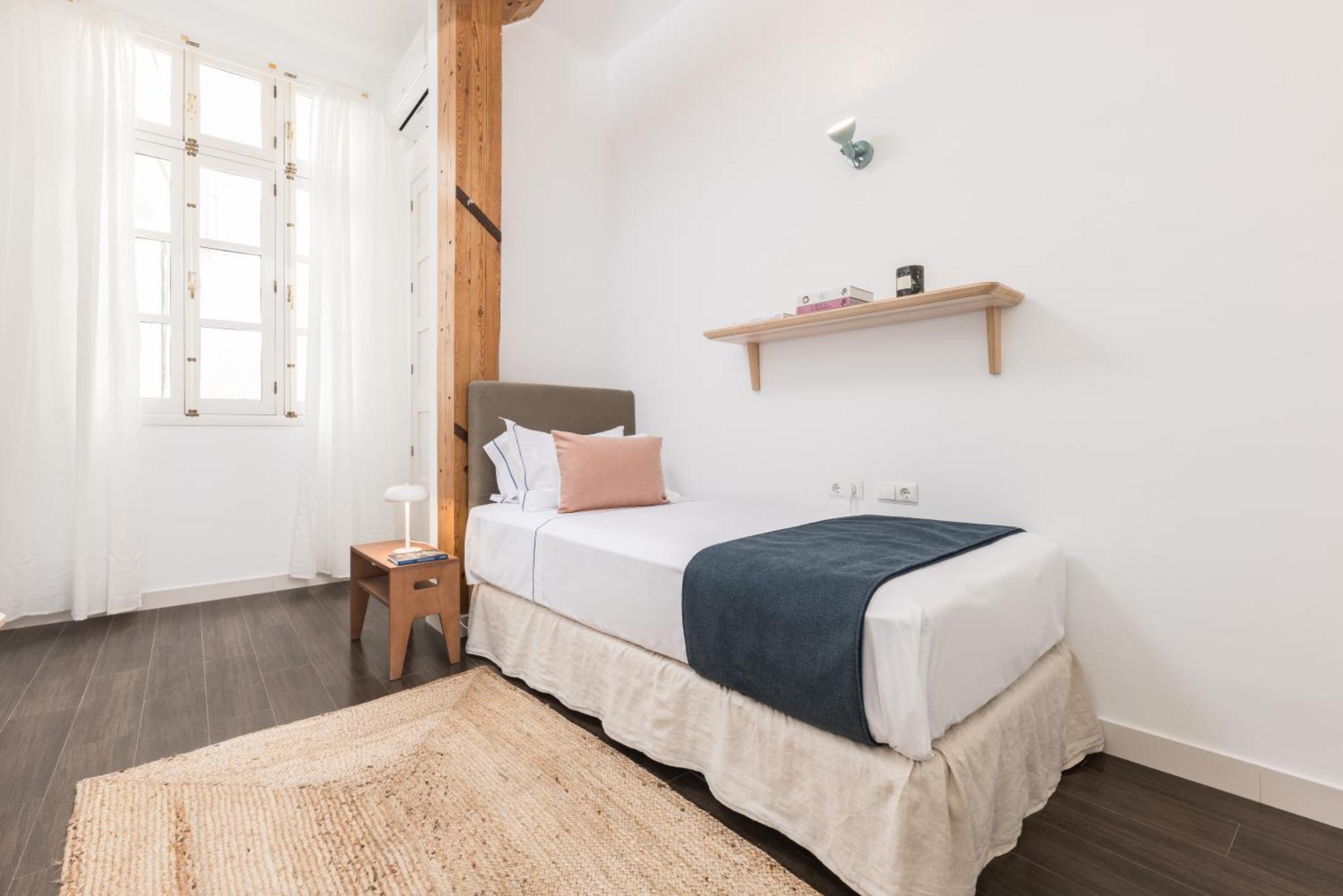 Homeclub Malaga Apartment Exterior photo